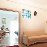 Art Deco Downtown Apartment
